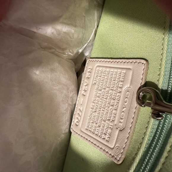 Coach Hampton Canvas &Leather Small Tote New Pink - Picture 4 of 11